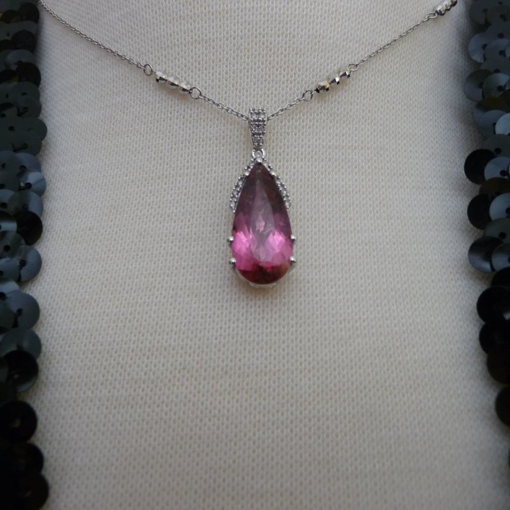 Cruzeiro rubellite tourmaline w/diamonds